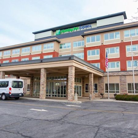 Holiday Inn Express Columbus Airport Easton Exteriör bild